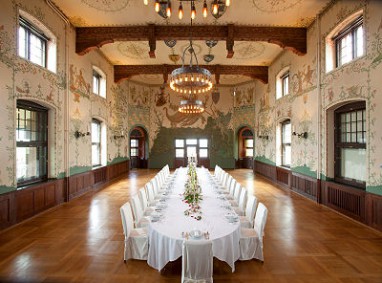 Romantik Hotel auf der Wartburg ( Wegen renovierung geschlossen 01.11.23 – 30.04.2024 ): Buitenaanzicht