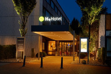 H+ Hotel Bochum: Buitenaanzicht