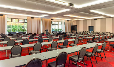 Mövenpick Hotel Stuttgart Airport : Sala de conferencia