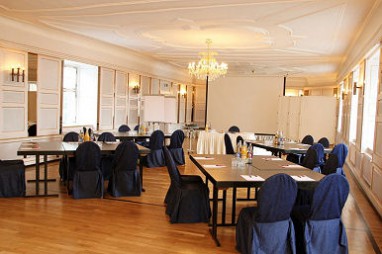 Schlosshotel Neufahrn: Sala de conferencia