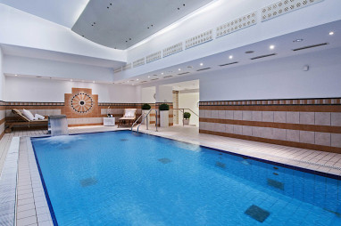 Hilton Munich Park: Pool