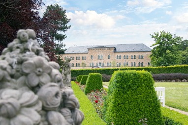 Schlosshotel Blankenburg : Buitenaanzicht
