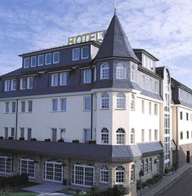 Hotel zur Krone Löhnberg: Vista exterior