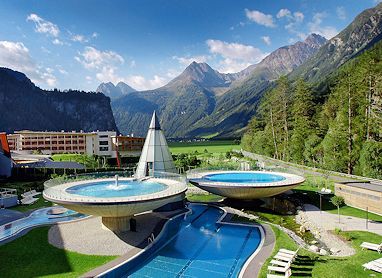 Aqua Dome Tirol Therme: Buitenaanzicht