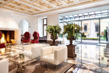 Living Hotel De Medici: Hall
