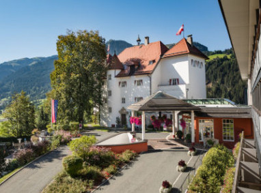 Das Lebenberg Schlosshotel: Buitenaanzicht