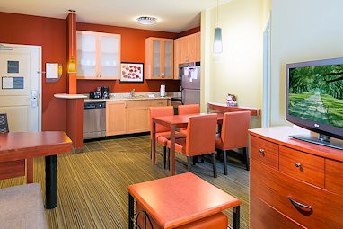 Residence Inn Charleston North/Ashley Phosphate: Suite