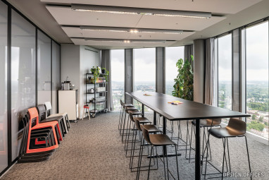 Design Offices München Highlight Towers: Tagungsraum