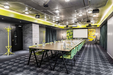 nhow London: Meeting Room